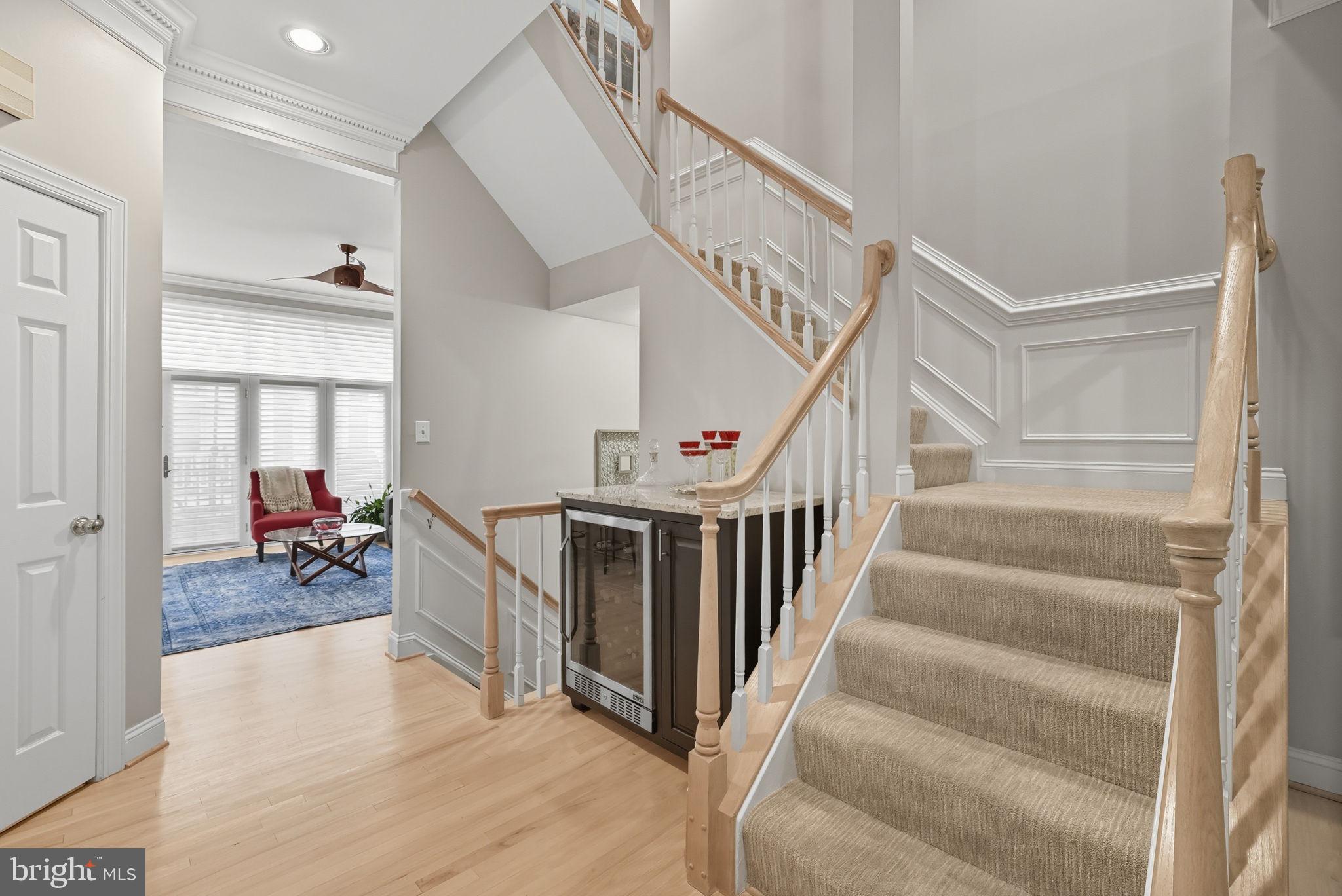 1044 N STAFFORD STREET