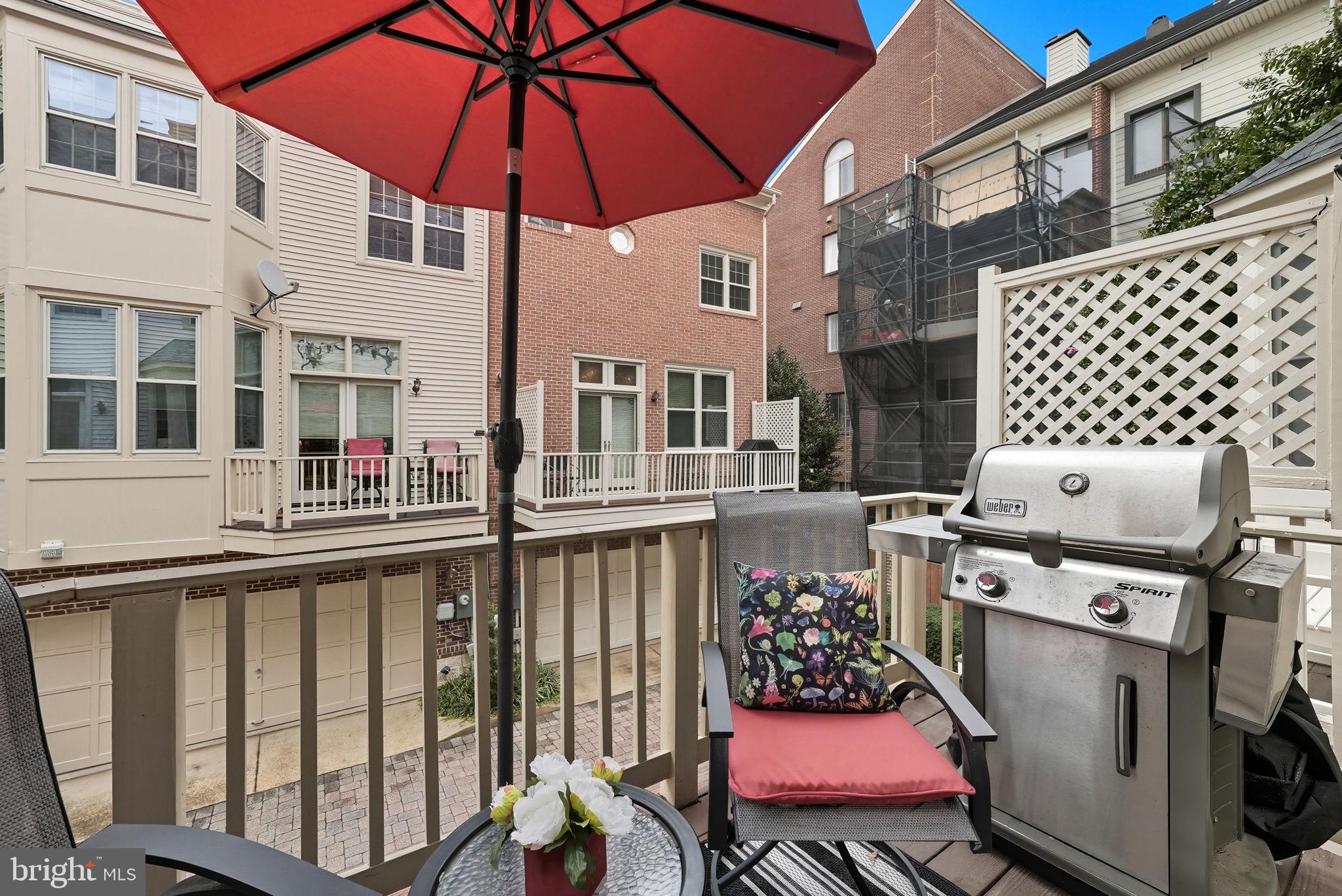 1044 N STAFFORD STREET