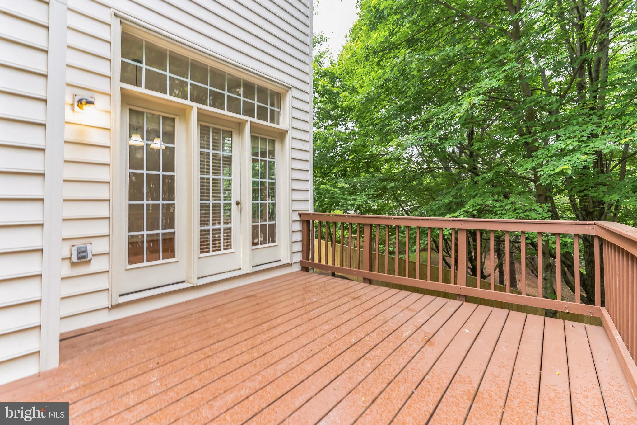 451 Clayton Ln