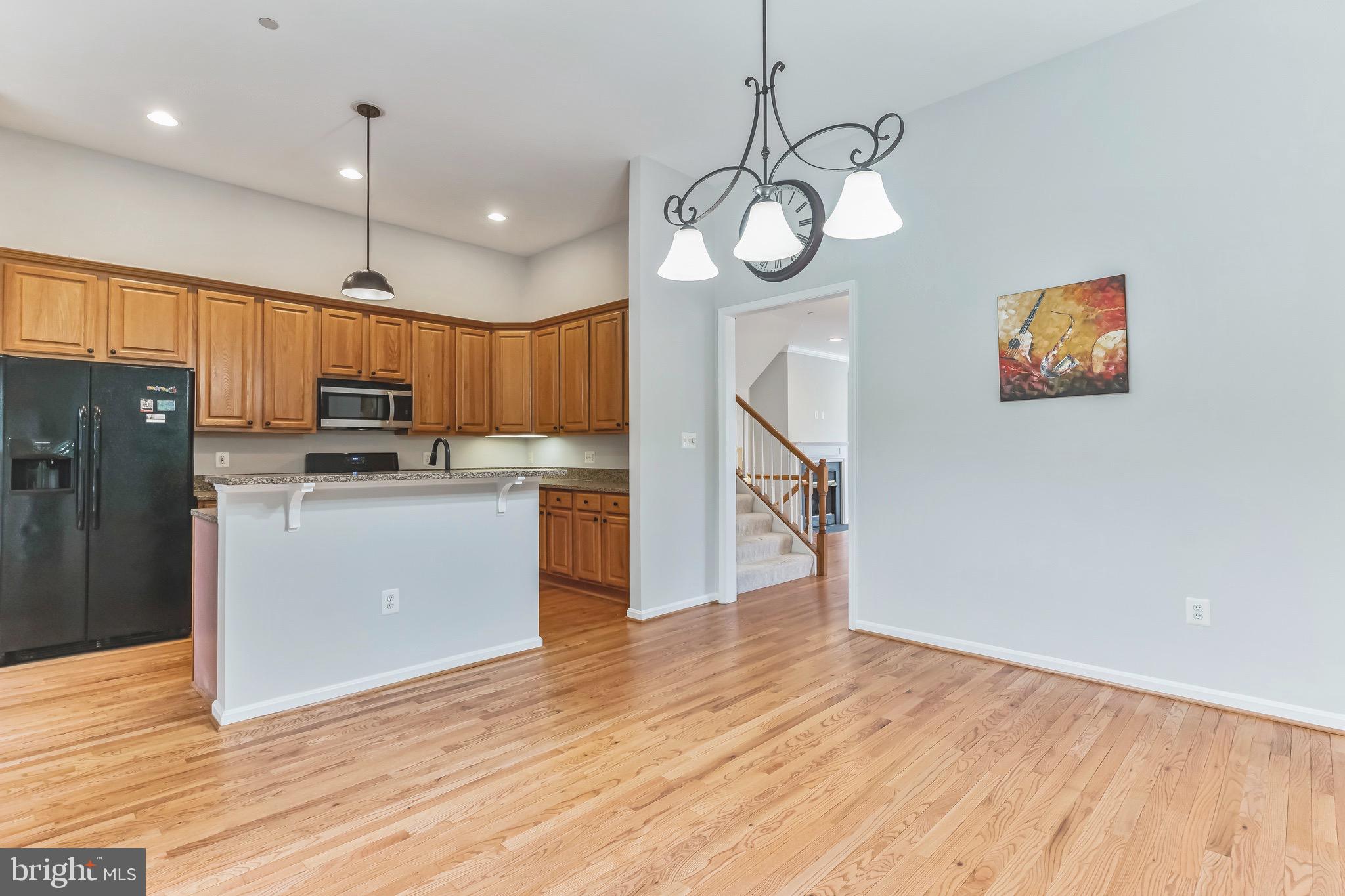 451 Clayton Ln
