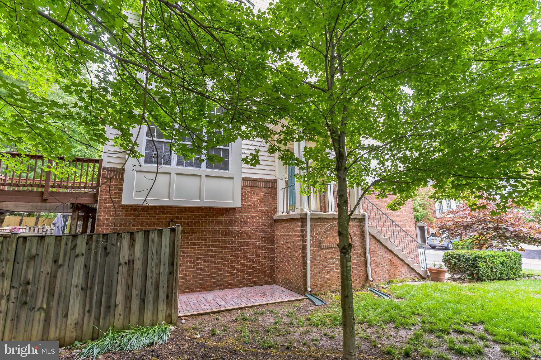 451 Clayton Ln