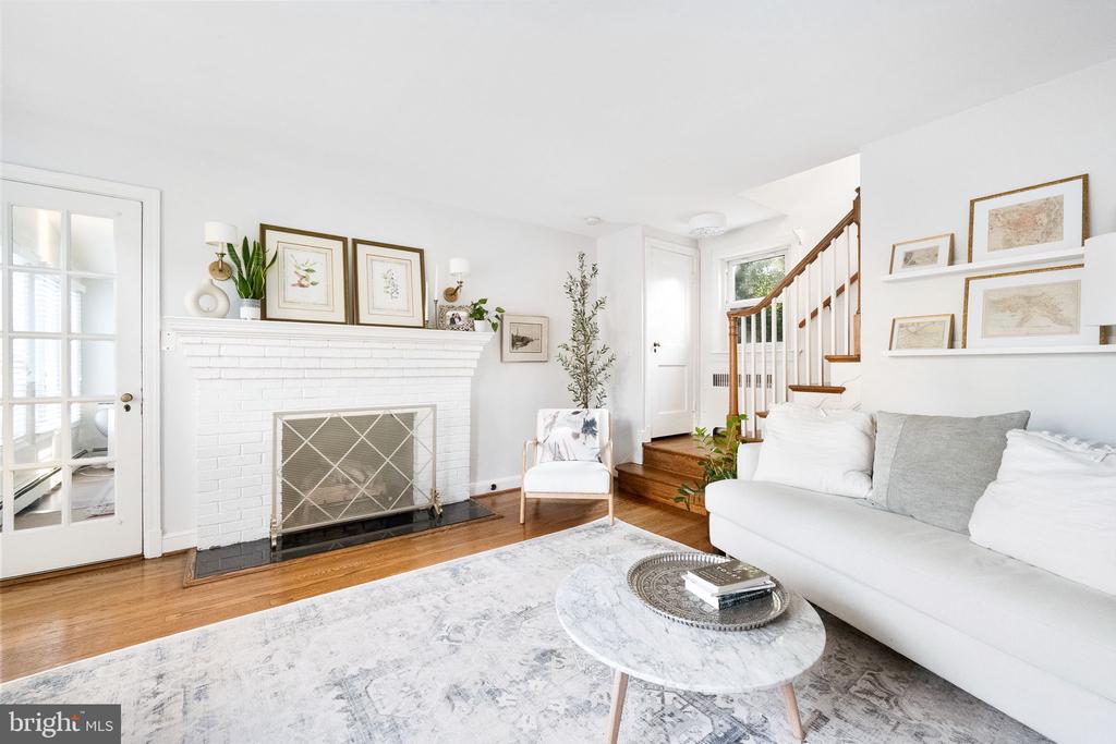 2426 TAYLOR AVENUE