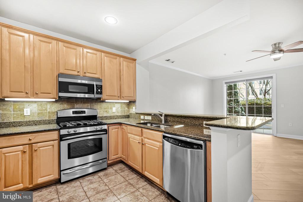 400 CAMERON STATION BOULEVARD 113