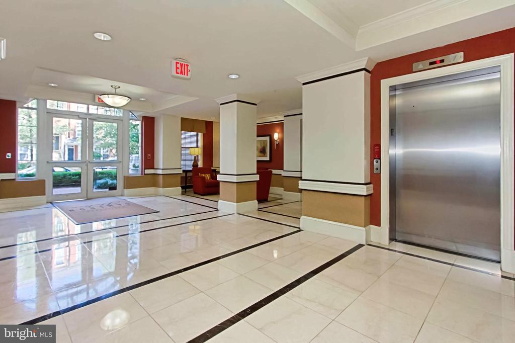 400 CAMERON STATION BOULEVARD 113