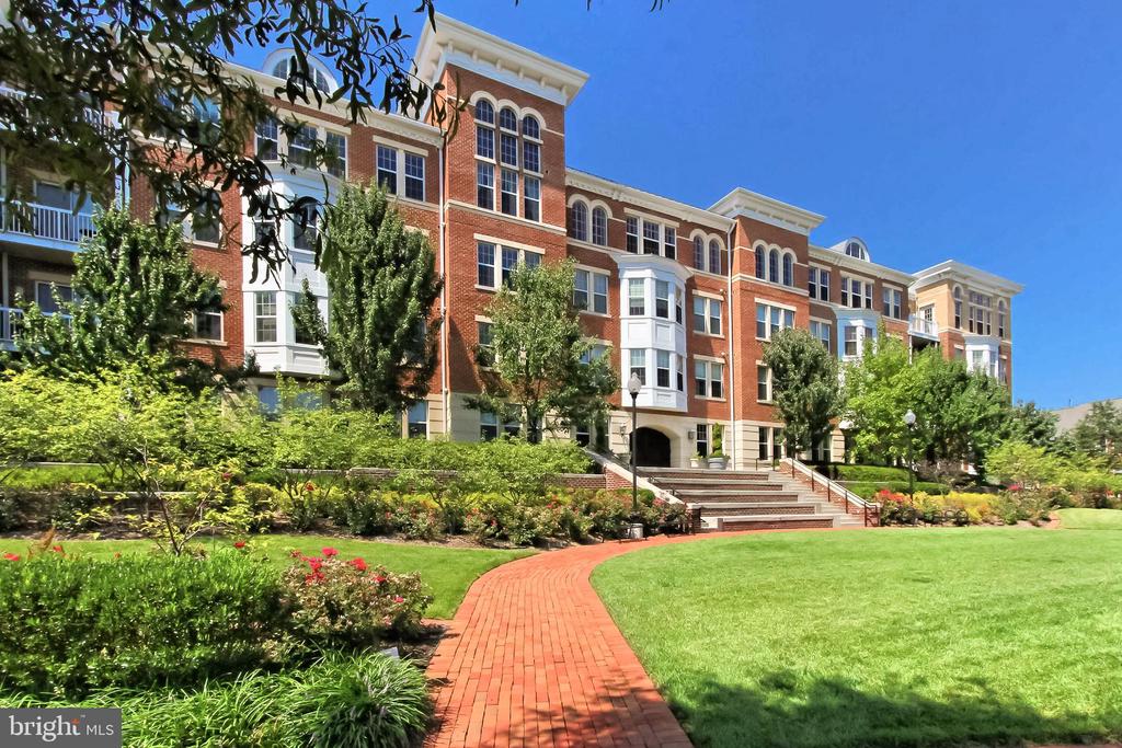 400 CAMERON STATION BOULEVARD 113