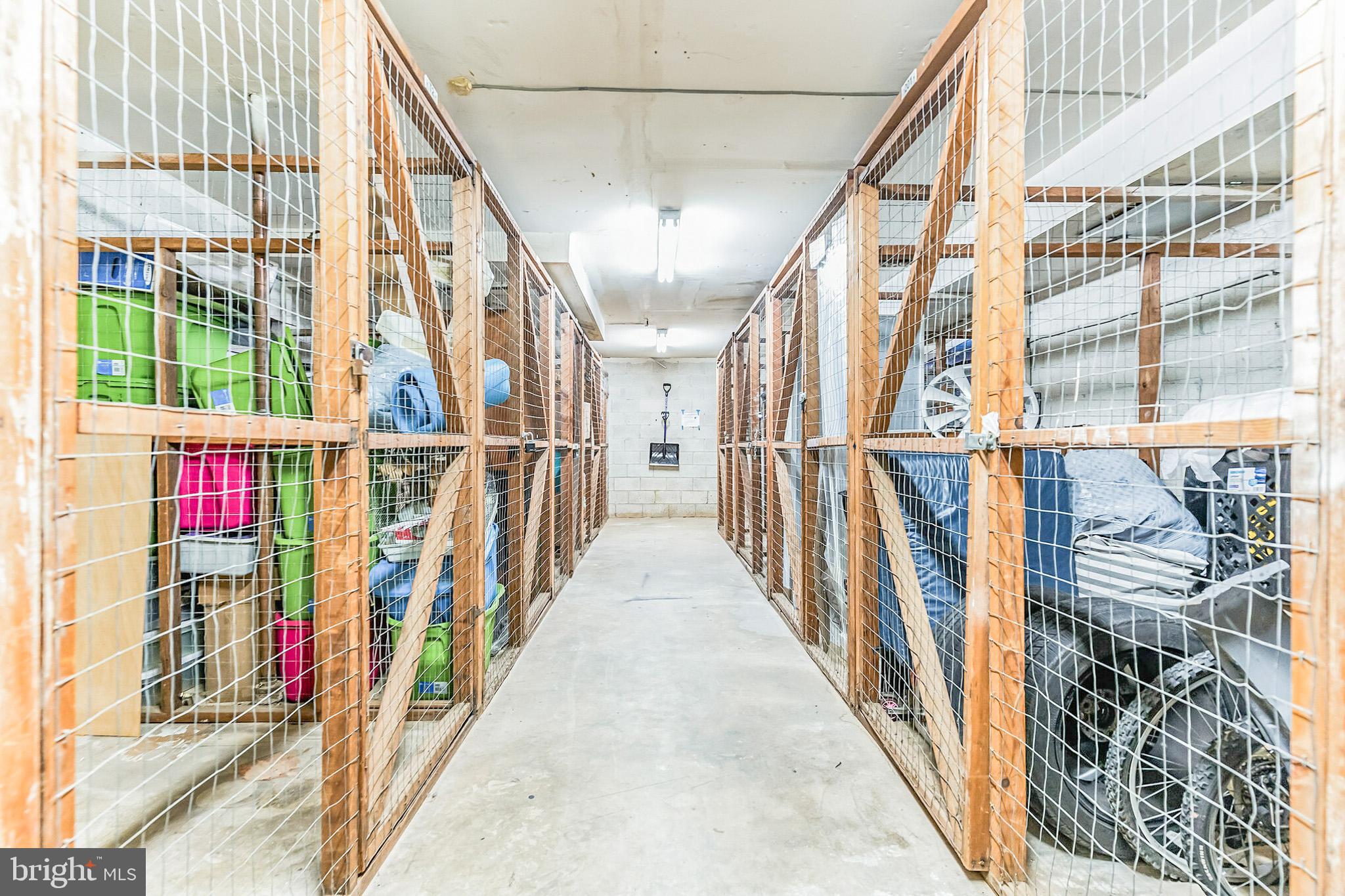 4965 Americana DRIVE Unit: 104