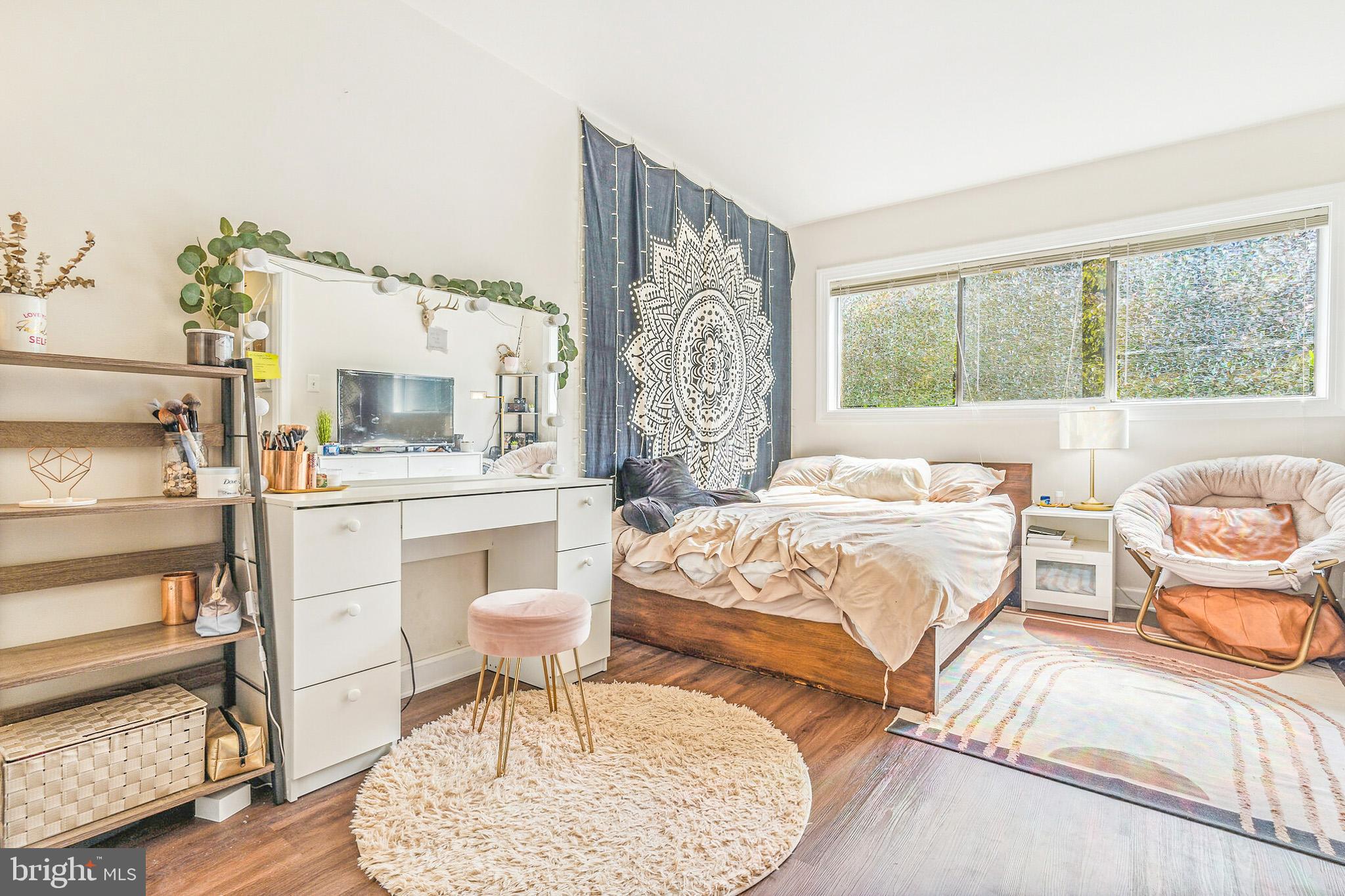 4965 Americana DRIVE Unit: 104