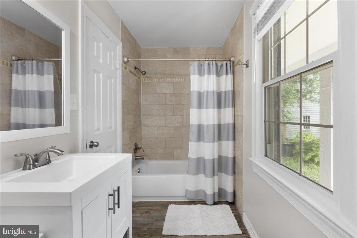 3501 Wilton Hall Ct