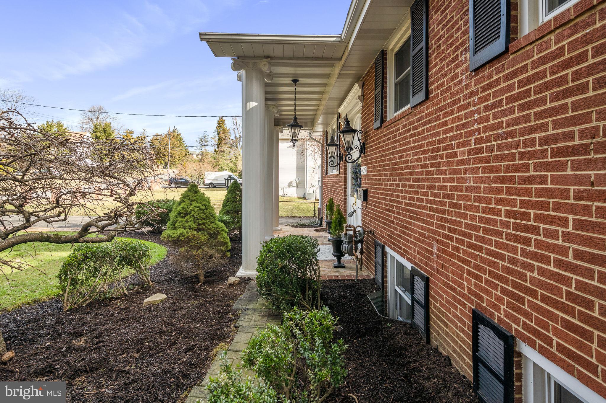 4425 Carrico Dr