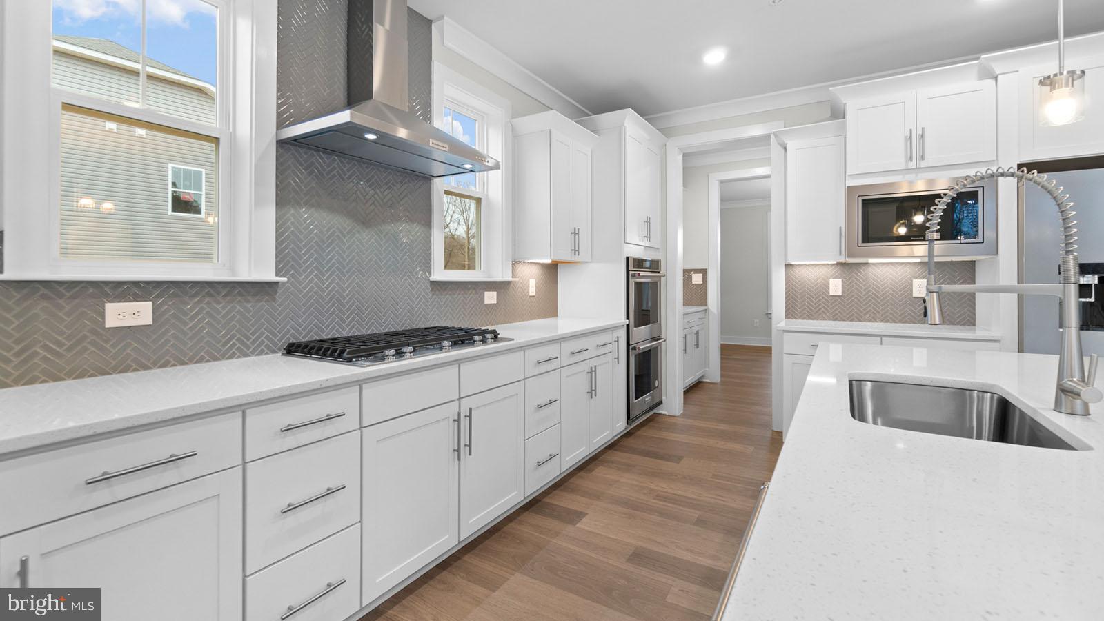 8281 COLLING MANOR COURT