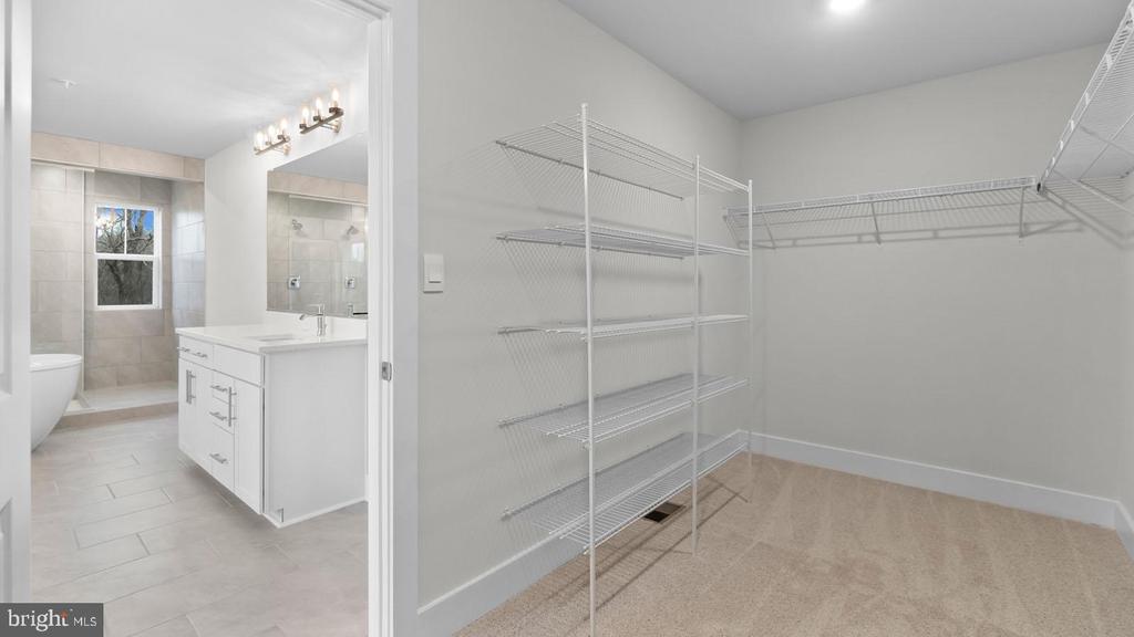 8281 COLLING MANOR COURT