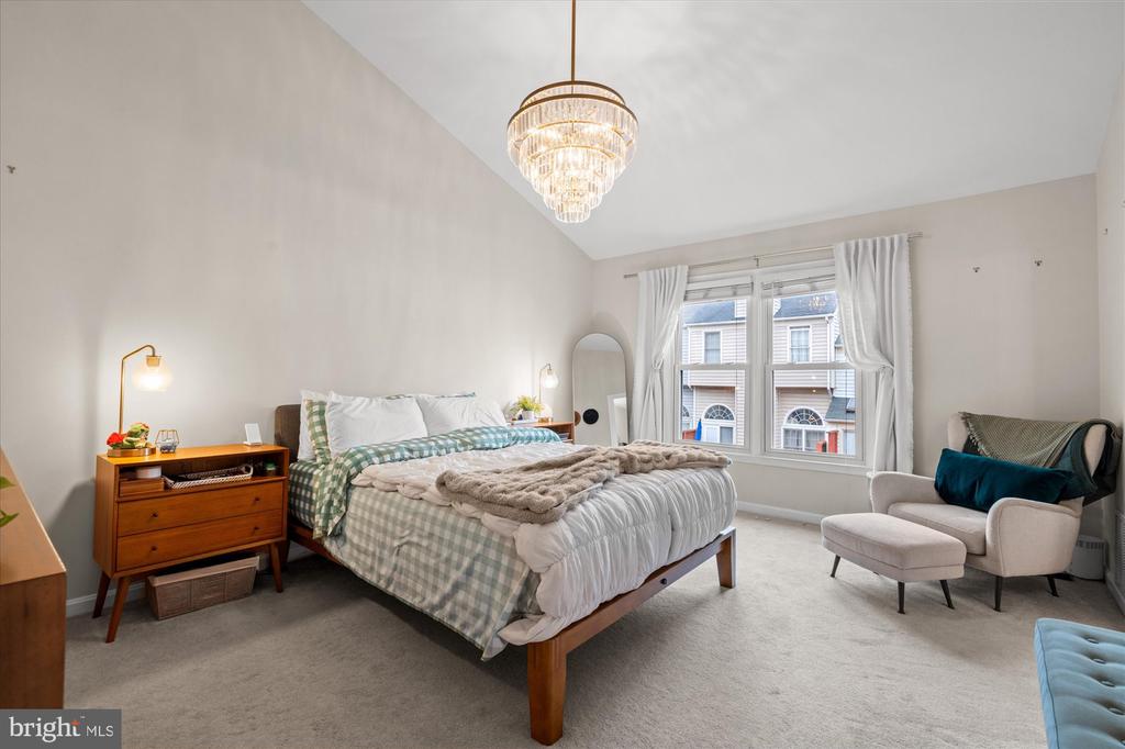 5332 BUXTON COURT