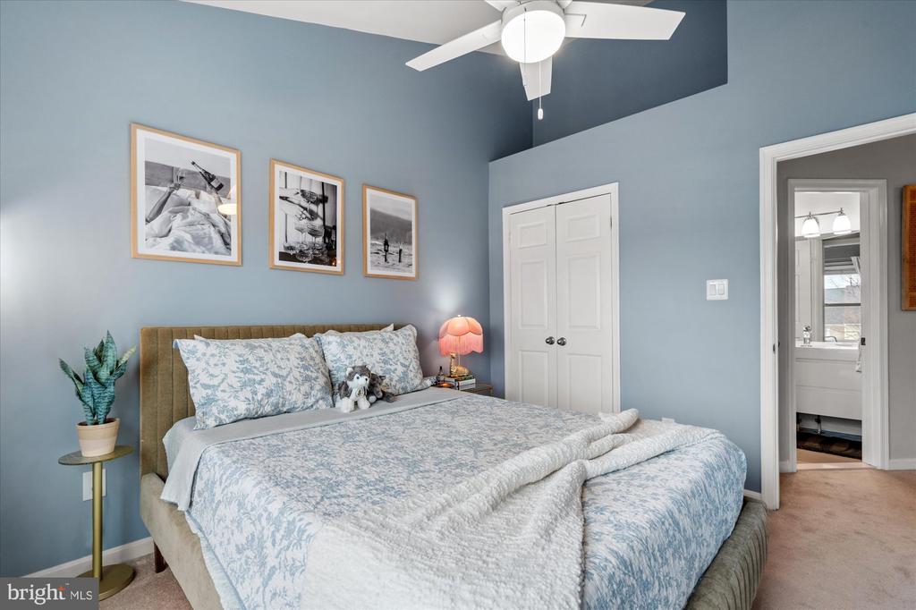 5332 BUXTON COURT