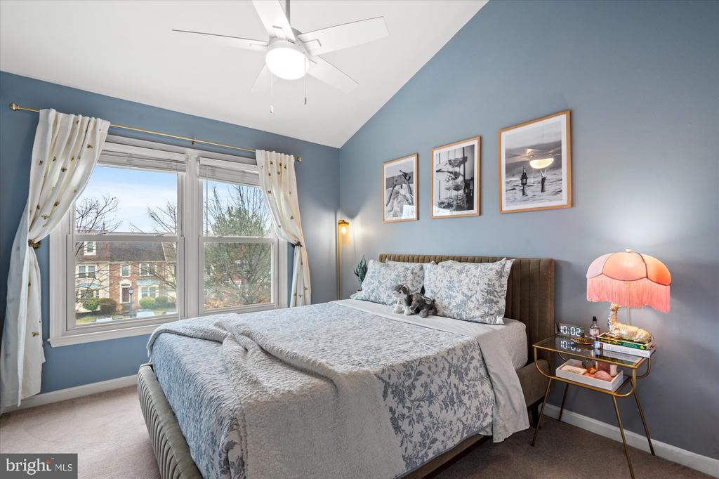 5332 BUXTON COURT