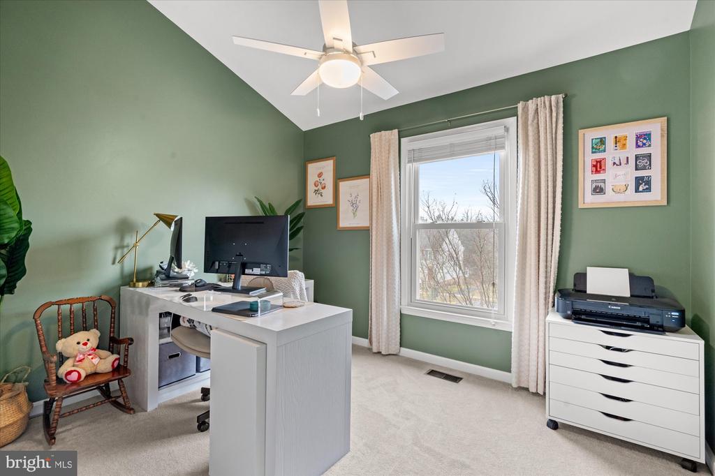 5332 BUXTON COURT