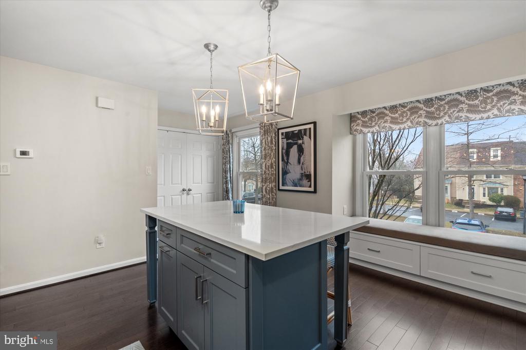 5332 BUXTON COURT