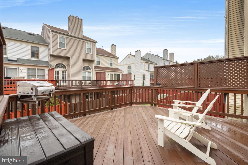 5332 BUXTON COURT