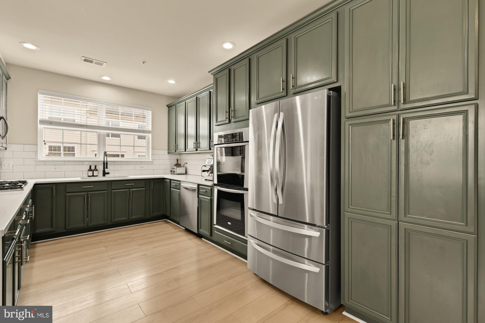 4420 BEECHSTONE LANE B