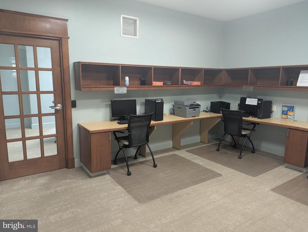 11800 SUNSET HILLS ROAD Unit: 815
