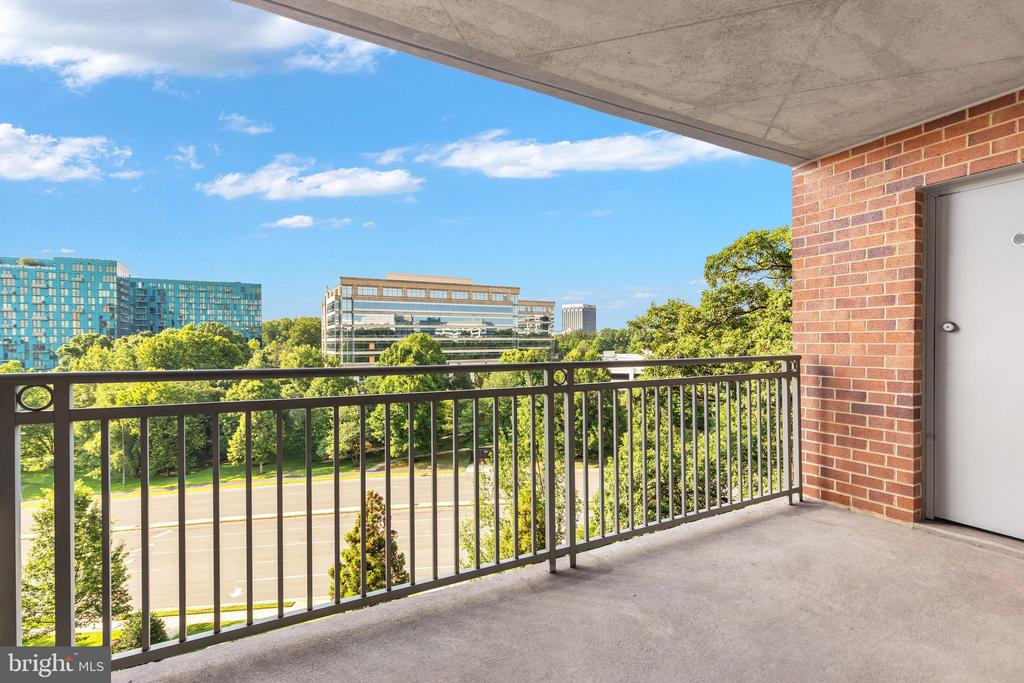 11800 SUNSET HILLS ROAD Unit: 815