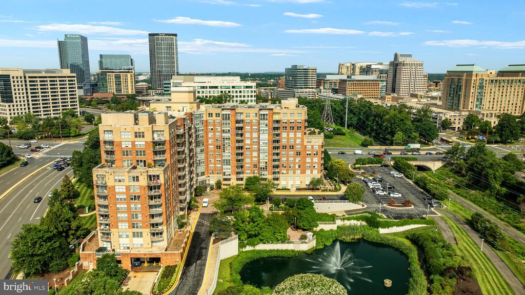 11800 SUNSET HILLS ROAD Unit: 815