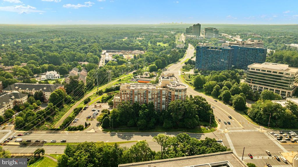 11800 SUNSET HILLS ROAD Unit: 815