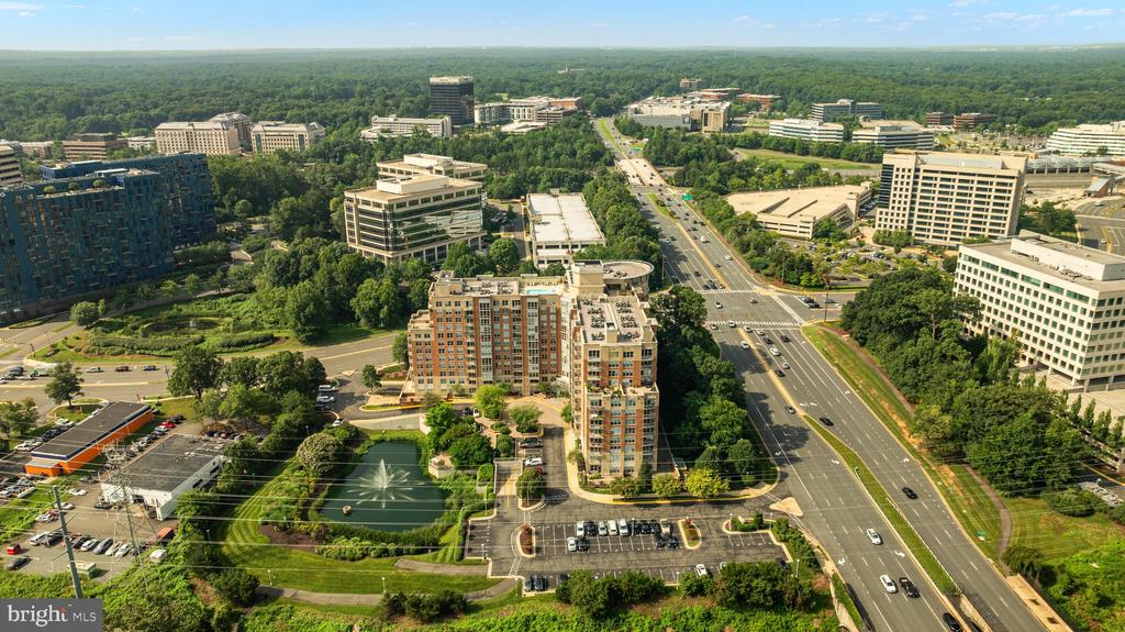 11800 SUNSET HILLS ROAD Unit: 815