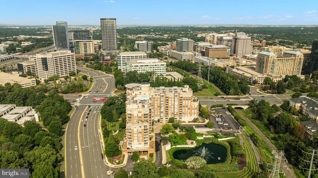 11800 SUNSET HILLS ROAD Unit: 815