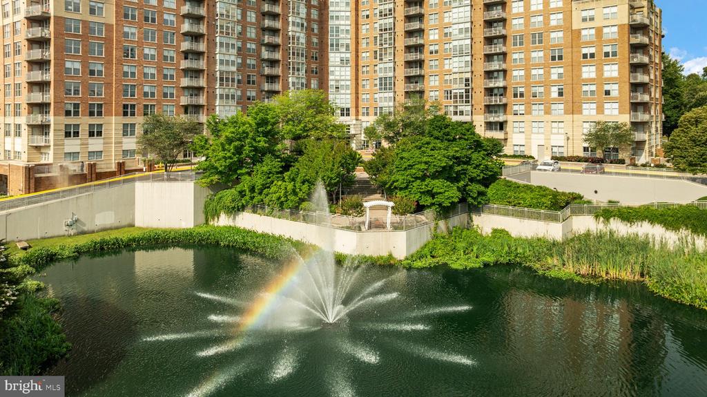 11800 SUNSET HILLS ROAD Unit: 815
