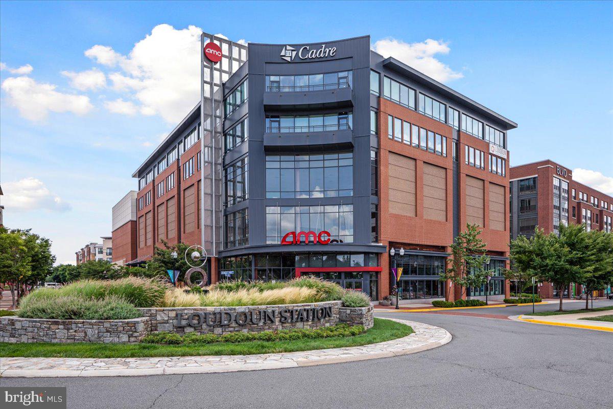 21631 Kings Crossing Ter