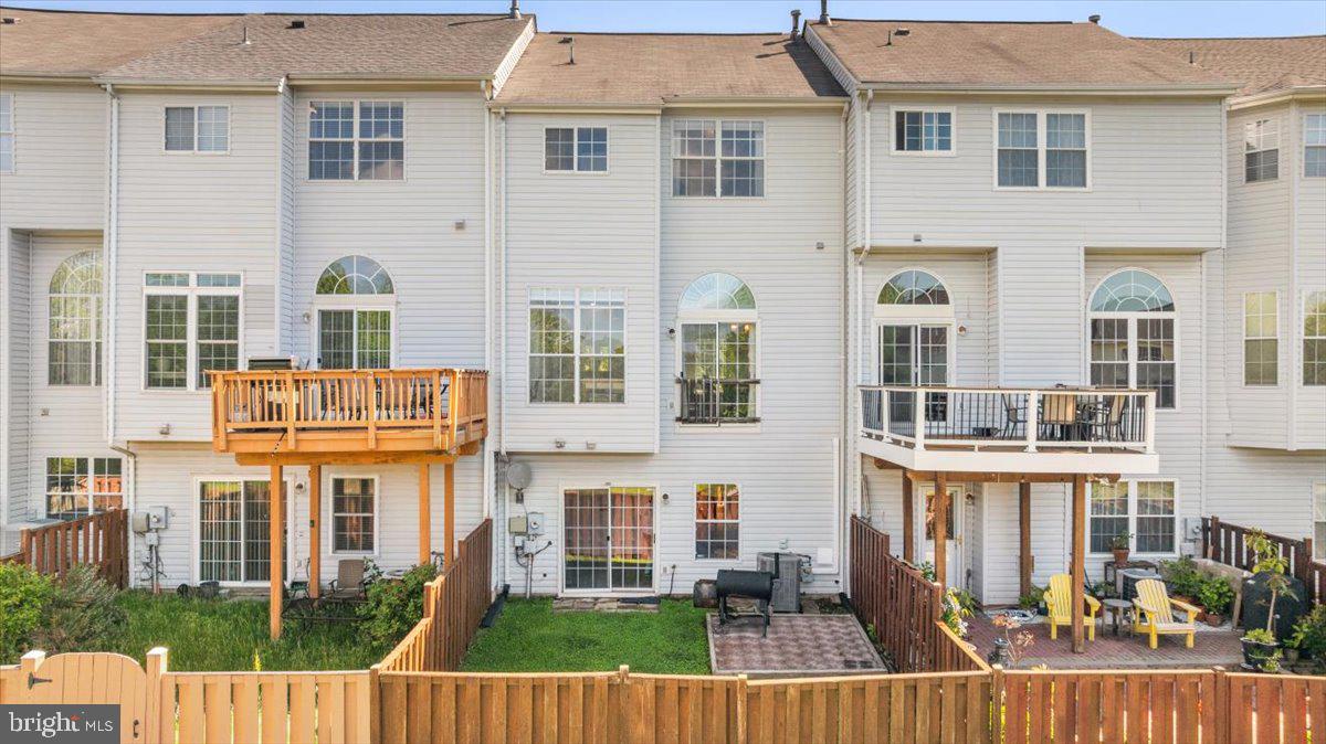 21631 Kings Crossing Ter