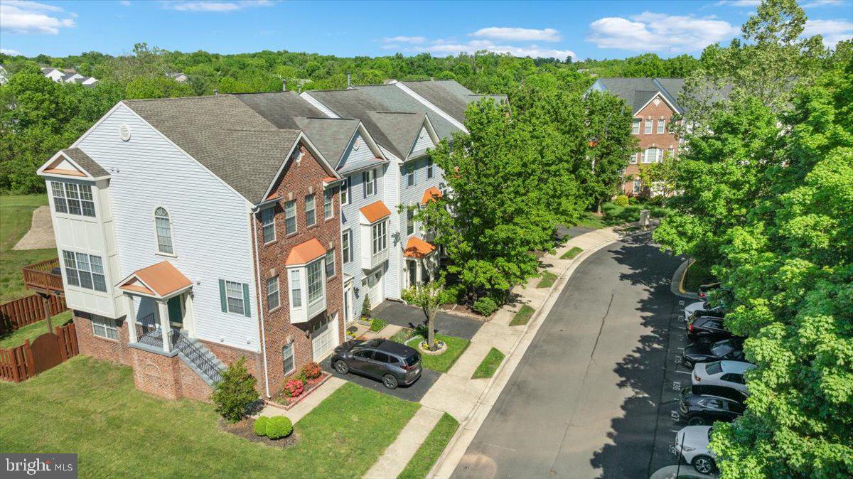 21631 Kings Crossing Ter