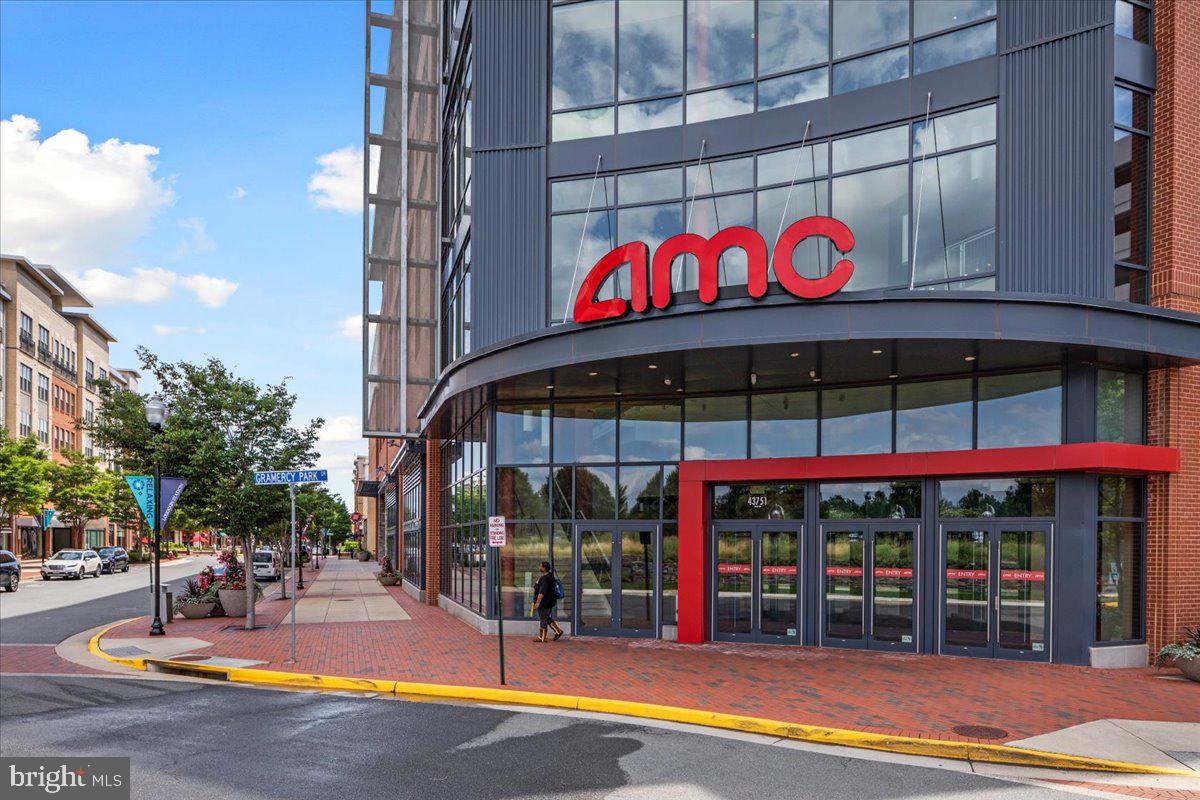 21631 Kings Crossing Ter