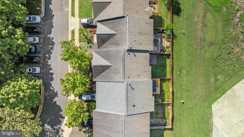 21631 Kings Crossing Ter