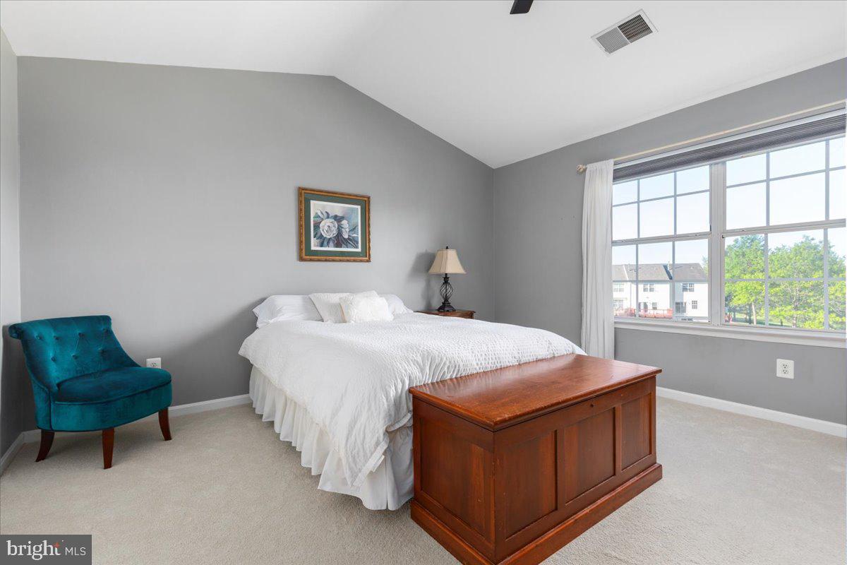 21631 Kings Crossing Ter