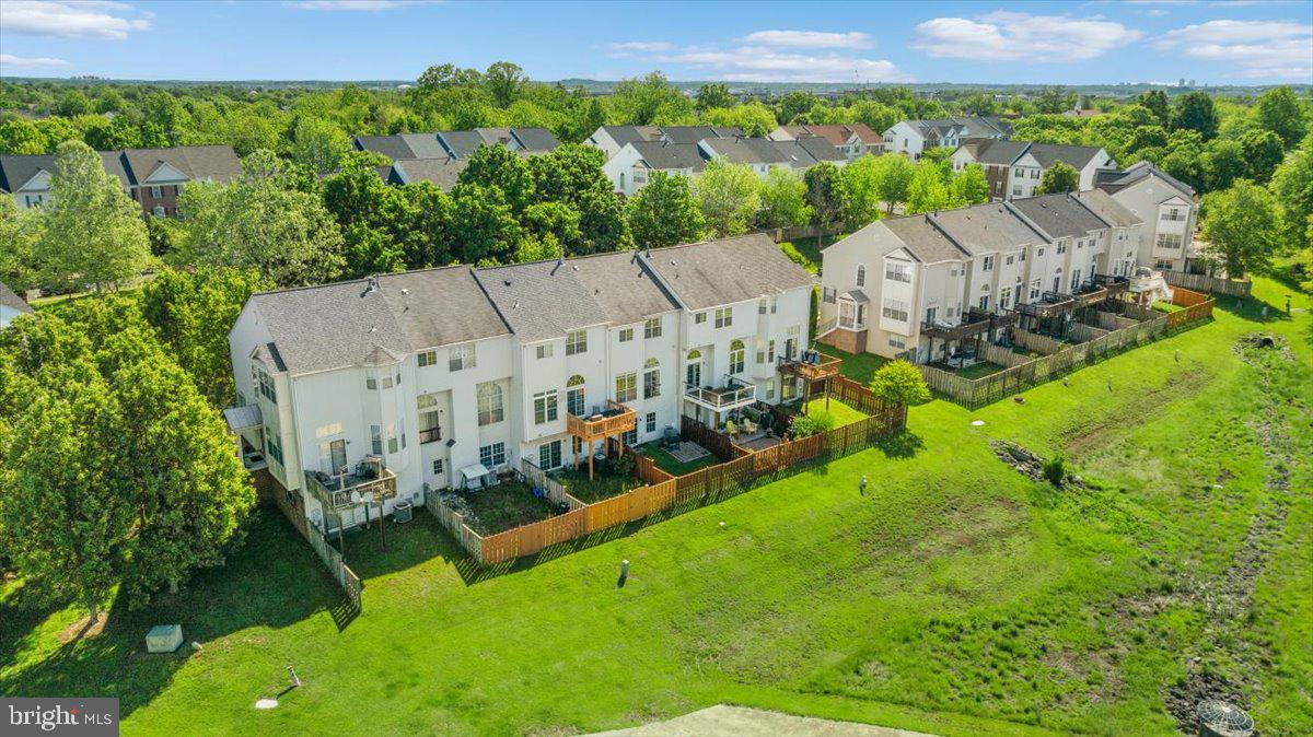 21631 Kings Crossing Ter