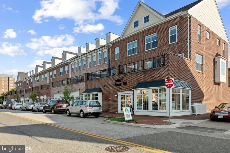 500 Belmont Bay Drive Unit: 311