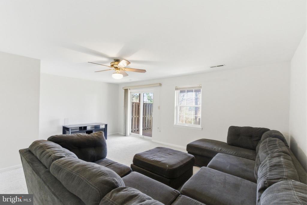 10838 STONE HILL LANE