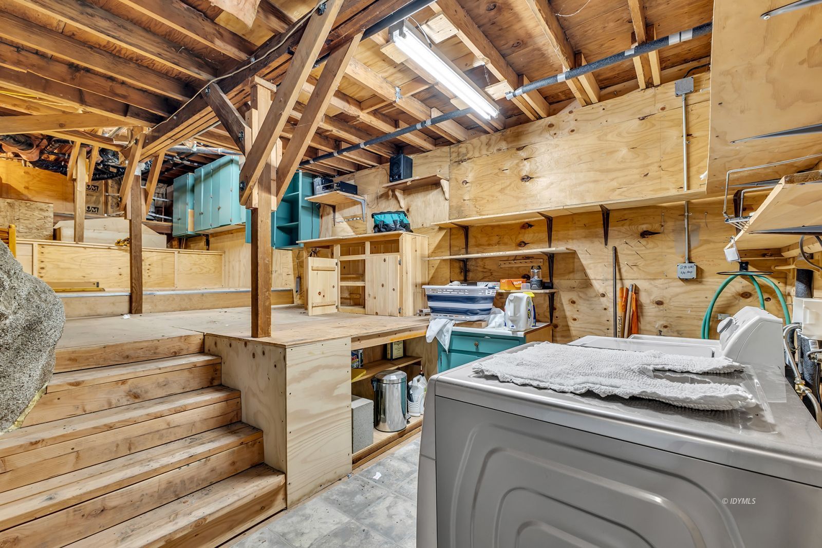 53560 Country Club Dr