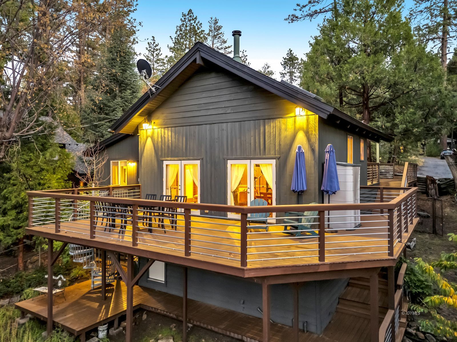 53560 Country Club Dr