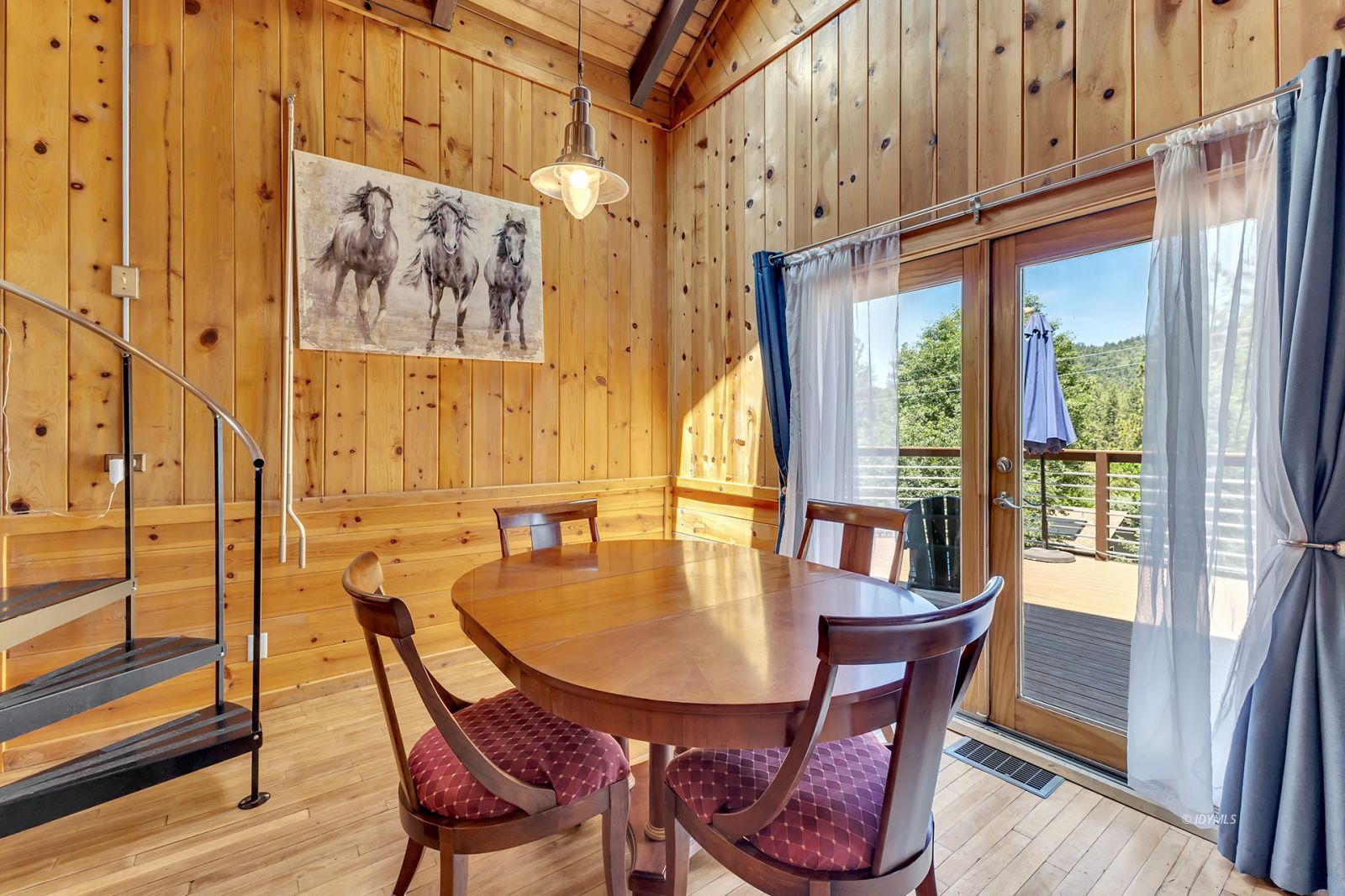 53560 Country Club Dr