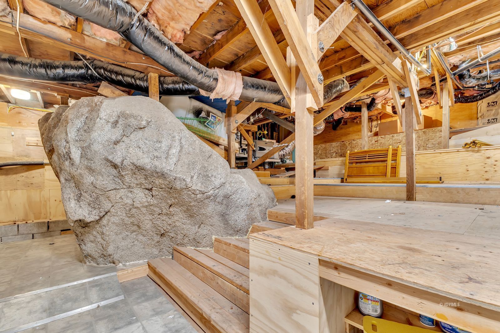 53560 Country Club Dr