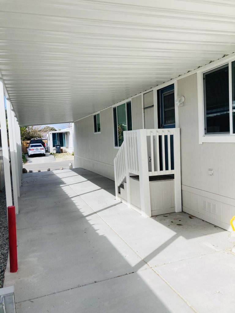 15687 Palm Drive Unit: 72