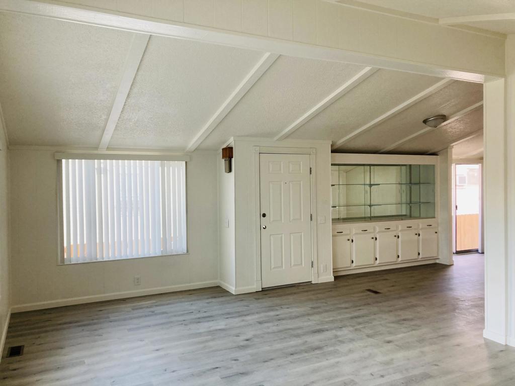 15687 Palm Drive Unit: 72