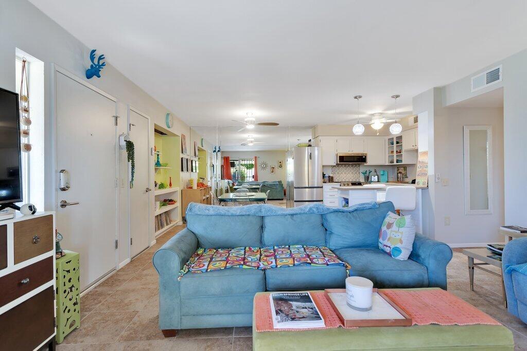 3188 Sunflower Loop N