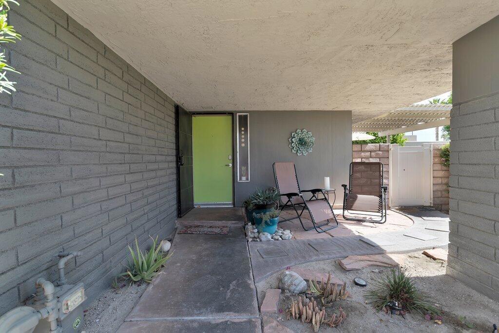 3188 Sunflower Loop N