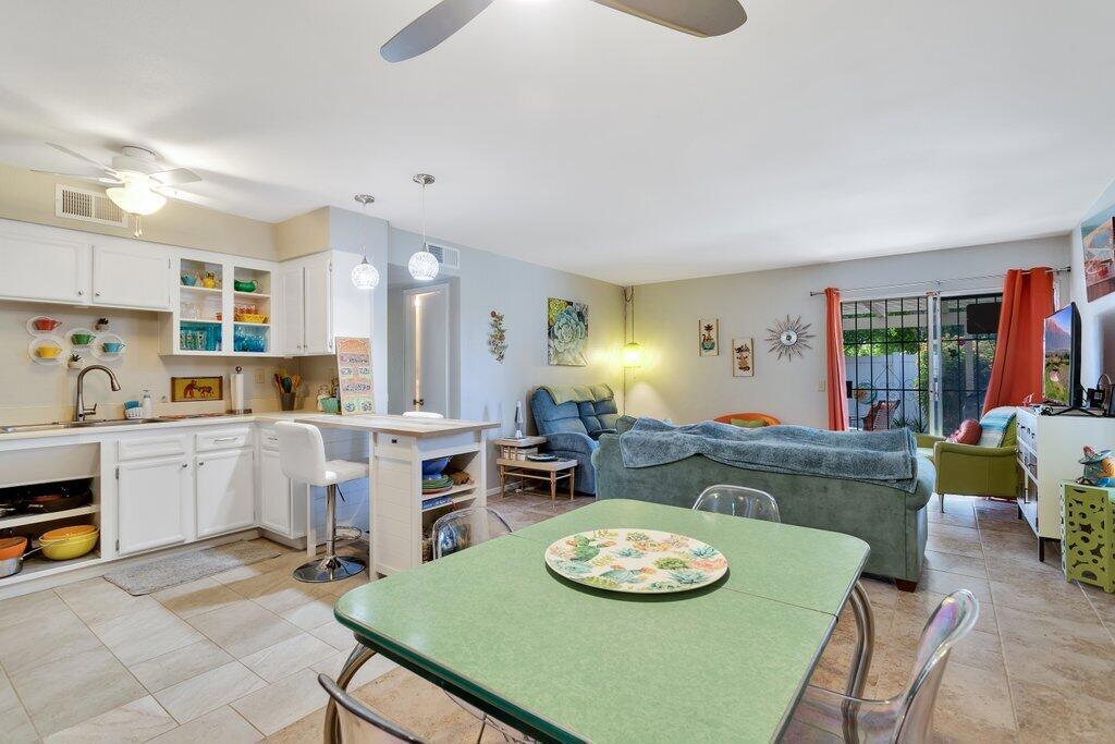 3188 Sunflower Loop N