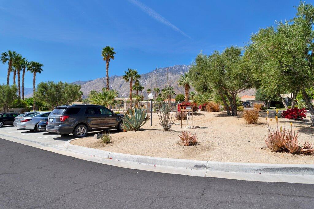 3188 Sunflower Loop N