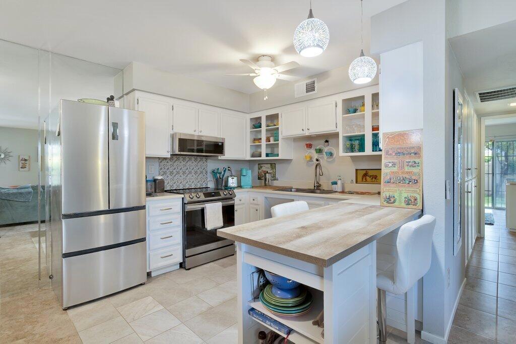 3188 Sunflower Loop N