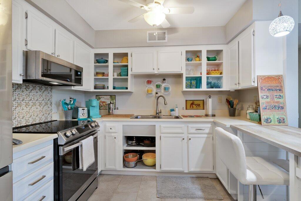 3188 Sunflower Loop N